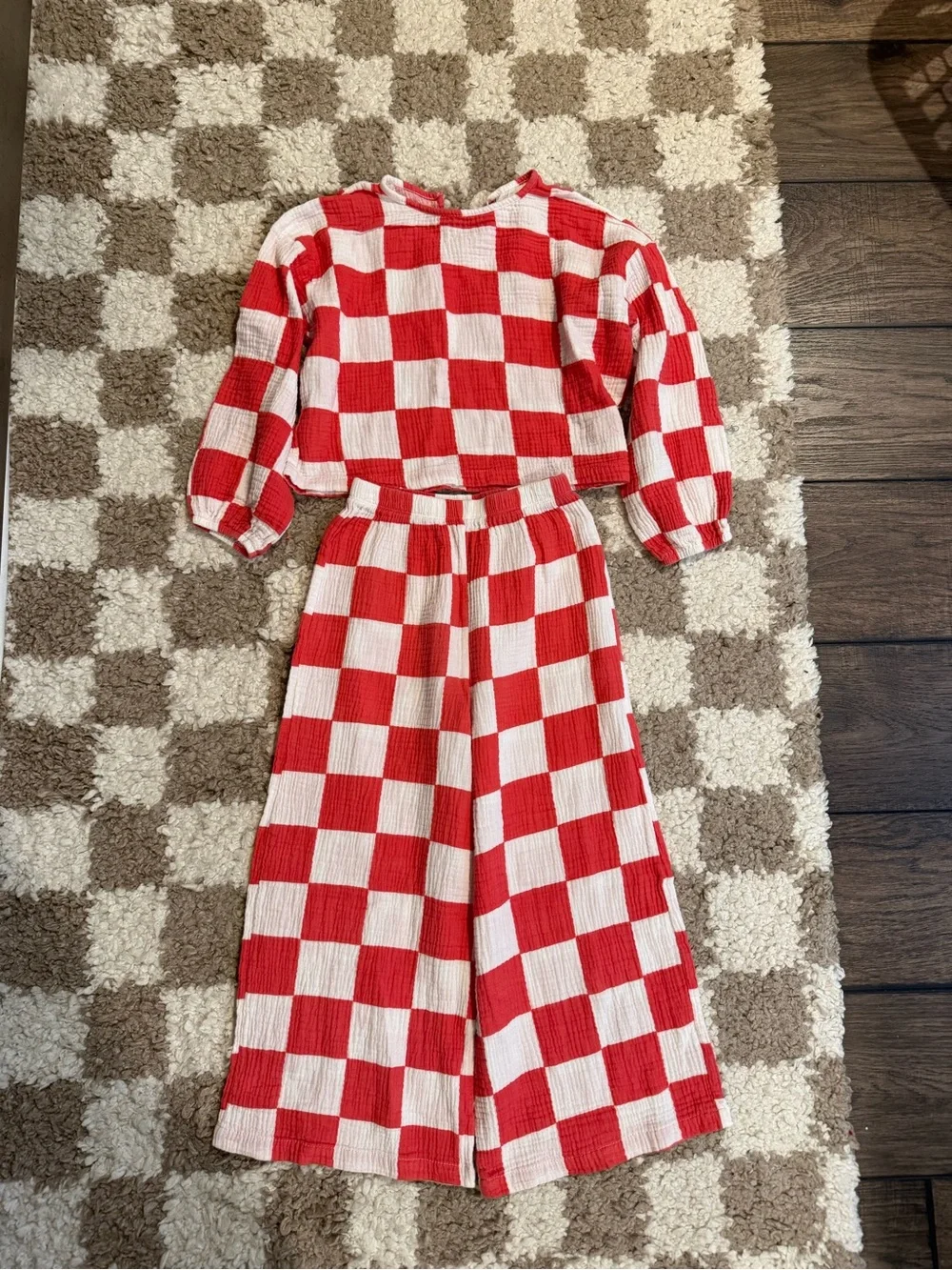 Minimalist Folk Co 2 piece set 6/7
